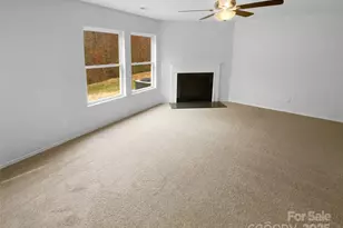 2701 Buckleigh Dr, Charlotte, NC 28215 - Photo 3