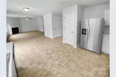 2701 Buckleigh Drive, Charlotte, NC 28215 - Photo 11