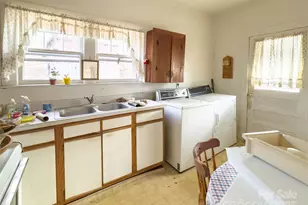 141 Burleson Dr, Bakersville, NC 28705 - Photo 15