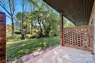 824 6th St NW, Hickory, NC 28601 - Photo 29