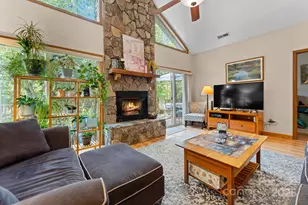 24 Pine Bluff Rd, Whittier, NC 28789 - Photo 11