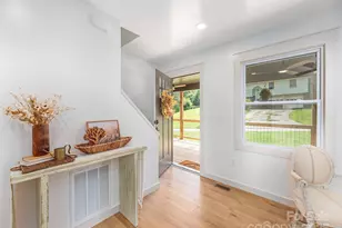 93 Cresthaven Dr, Clyde, NC 28721 - Photo 9