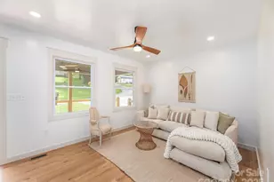 93 Cresthaven Dr, Clyde, NC 28721 - Photo 7