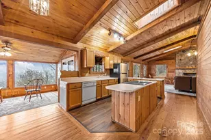 75 Red Oak Ln, Waynesville, NC 28786 - Photo 9