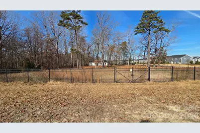 9121 Hutchinson Lane, Charlotte, NC 28216 - Photo 19