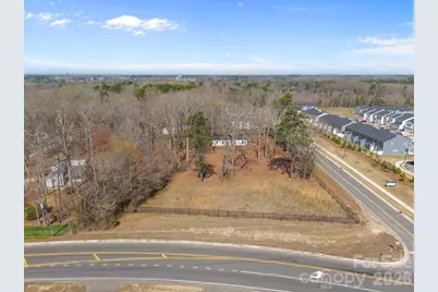 9121 Hutchinson Lane, Charlotte, NC 28216 - Photo 11