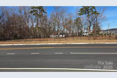 9121 Hutchinson Lane, Charlotte, NC 28216 - Photo 11