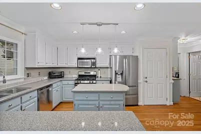 9210 Ivy Brook Court, Charlotte, NC 28269 - Photo 15