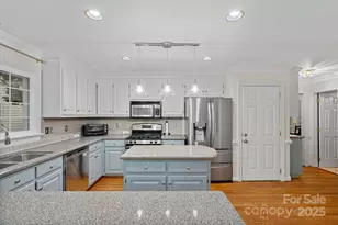 9210 Ivy Brook Ct, Charlotte, NC 28269 - Photo 15