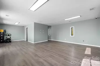 121 13th Street SW, Hickory, NC 28602 - Photo 7