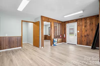 121 13th Street SW, Hickory, NC 28602 - Photo 13