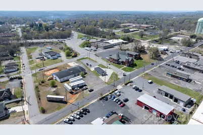 121 13th Street SW, Hickory, NC 28602 - Photo 31