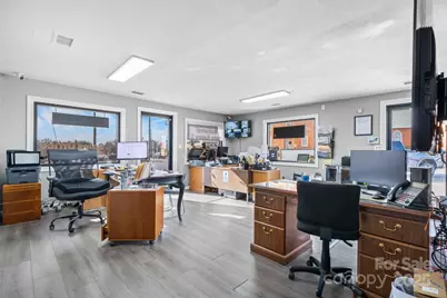 121 13th Street SW, Hickory, NC 28602 - Photo 7