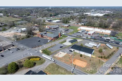 121 13th Street SW, Hickory, NC 28602 - Photo 33