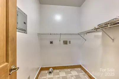 5023 Elk Park Highway, Elk Park, NC 28622 - Photo 23