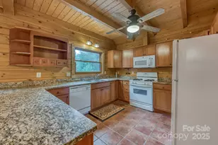 5023 Elk Park Hwy, Elk Park, NC 28622 - Photo 9