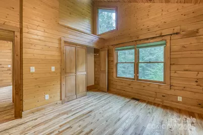 5023 Elk Park Highway, Elk Park, NC 28622 - Photo 25