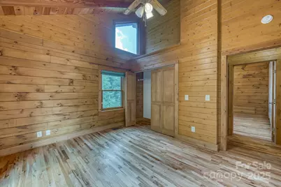 5023 Elk Park Highway, Elk Park, NC 28622 - Photo 21