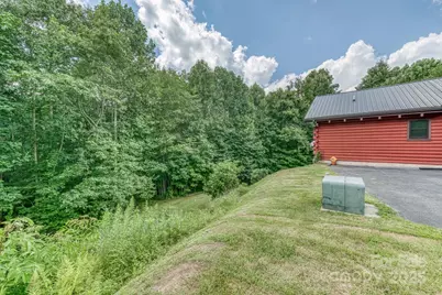 5023 Elk Park Highway, Elk Park, NC 28622 - Photo 33