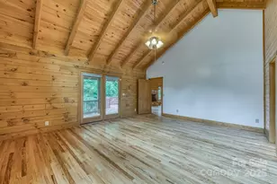 5023 Elk Park Hwy, Elk Park, NC 28622 - Photo 15