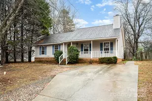 5902 Tynwald Ln, Charlotte, NC 28227 - Photo 3