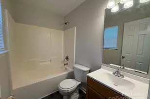 6735 Moss Lake Rd, Charlotte, NC 28214 - Photo 9