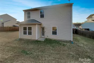 2305 Bloomfield Dr, Kannapolis, NC 28081 - Photo 5