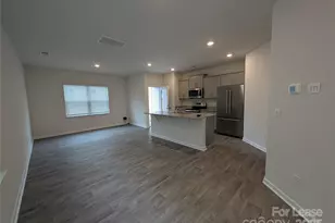 9043 Lowfalls Ln, Charlotte, NC 28216 - Photo 7