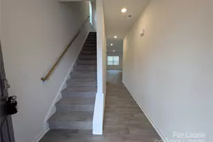 9043 Lowfalls Ln, Charlotte, NC 28216 - Photo 9