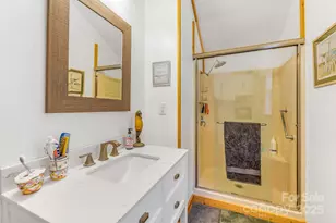 226 Fish Pond Ln, Burnsville, NC 28714 - Photo 21