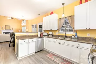 1941 Wilrose Pl, Matthews, NC 28105 - Photo 7