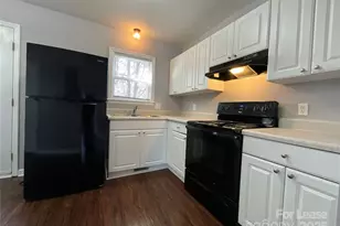 206 W 15th St, Newton, NC 28658 - Photo 5