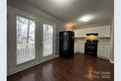 206 W 15th Street #3, Newton, NC 28658 - Photo 7