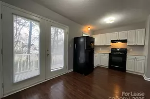 206 W 15th St, Newton, NC 28658 - Photo 7