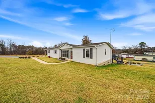 2010 Old Dragstrip St, Hickory, NC 28601 - Photo 39