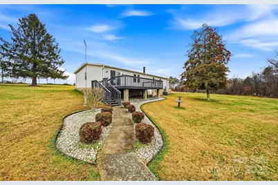 2010 Old Dragstrip Street, Hickory, NC 28601 - Photo 35