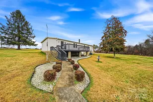 2010 Old Dragstrip St, Hickory, NC 28601 - Photo 35