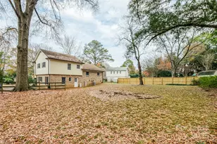 7029 Yorktowne Dr, Charlotte, NC 28226 - Photo 25