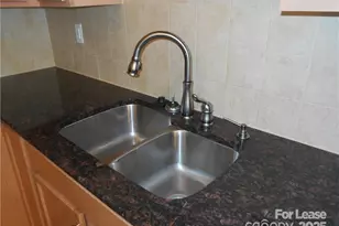 2605 Silverthorn Dr, Charlotte, NC 28273 - Photo 5