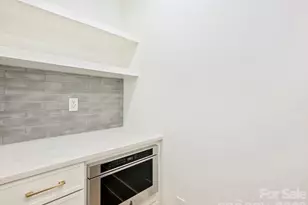 1420 E 35th St, Charlotte, NC 28205 - Photo 21