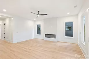 1420 E 35th St, Charlotte, NC 28205 - Photo 9