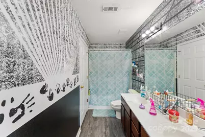 5305 Magnolia Tree Lane, Charlotte, NC 28215 - Photo 11