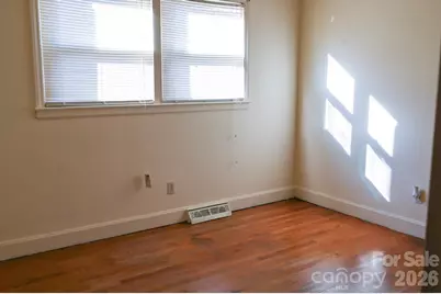 1121 Grovewood Drive, Charlotte, NC 28208 - Photo 11