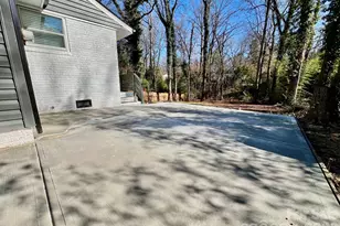 915 Crestmere St, Charlotte, NC 28208 - Photo 31