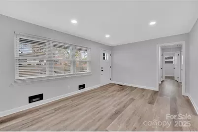 915 Crestmere Street, Charlotte, NC 28208 - Photo 7
