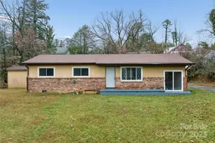 1126 Old US 70 Hwy W, Black Mountain, NC 28711 - Photo 3
