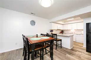 8307 Cricket Lake Dr, Charlotte, NC 28277 - Photo 9