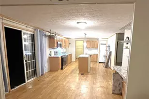 6 Woodland St, Spruce Pine, NC 28777 - Photo 3