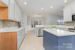 8611 Sabella Ln, Charlotte, NC 28216 - Photo 13