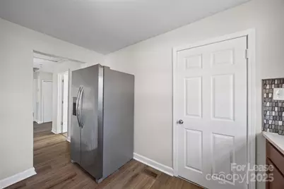 807 N Morris Street, Gastonia, NC 28052 - Photo 9